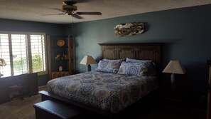 3 عدّة غرف نوم ومكتب ومكواة/لوح كي وسرير سفر