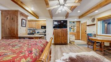 Fer et planche Ă repasser, accĂšs Internet, draps fournis