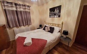 舒适公寓 | 3 多间卧室、特色家居、熨斗/熨衣板、免费 WiFi