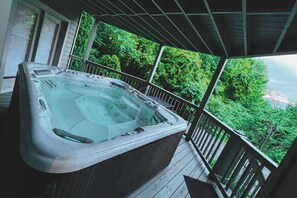 Family House, 3 Bedrooms, Non Smoking, Mountain View | Private spa tub - Tree Tops by HoneyBear Cabins (Gatlinburg)