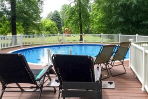 Een verwarmd zwembad