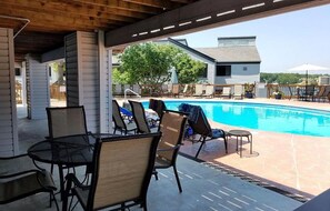 Piscine extérieure, piscine chauffée