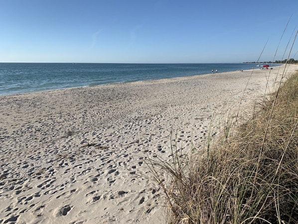 In Strandnähe, Liegestühle