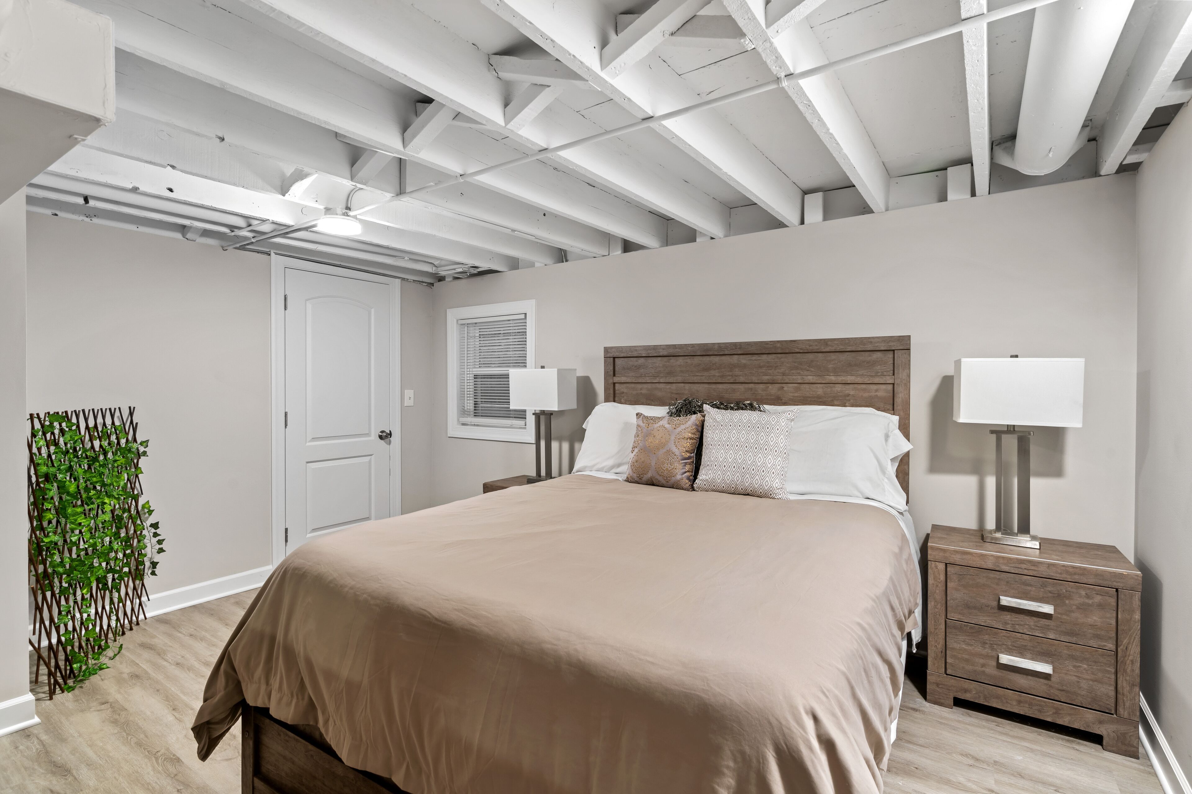 5 bedrooms, iron/ironing board, travel crib, free WiFi