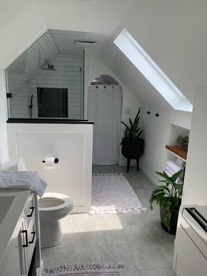 Baignoire, serviettes fournies