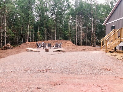 Eagle's Nest Guest House II - Less than 2 Miles to Sand Valley - 16 beds!