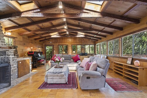 Spacious Serene Sanctuary-Minutes to SF and Muir Woods