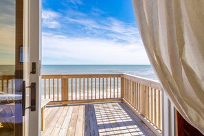Property grounds - Sunrises, Sunsets☀️Hot Tub, Shared Pool, Beach Chairs, Oceanfront, SUMMER SALE (Avon)