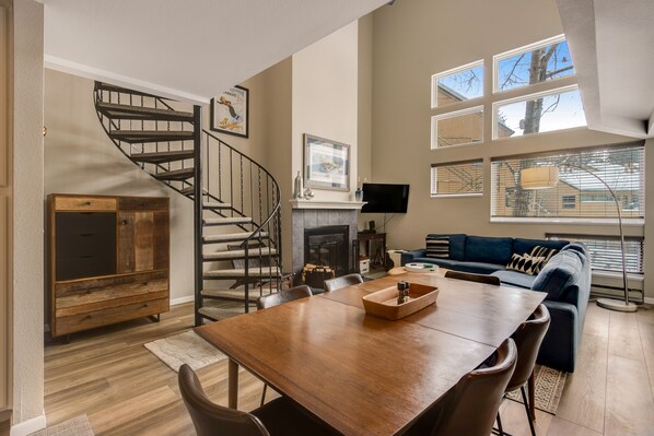 TV, fireplace, DVD player, stereo