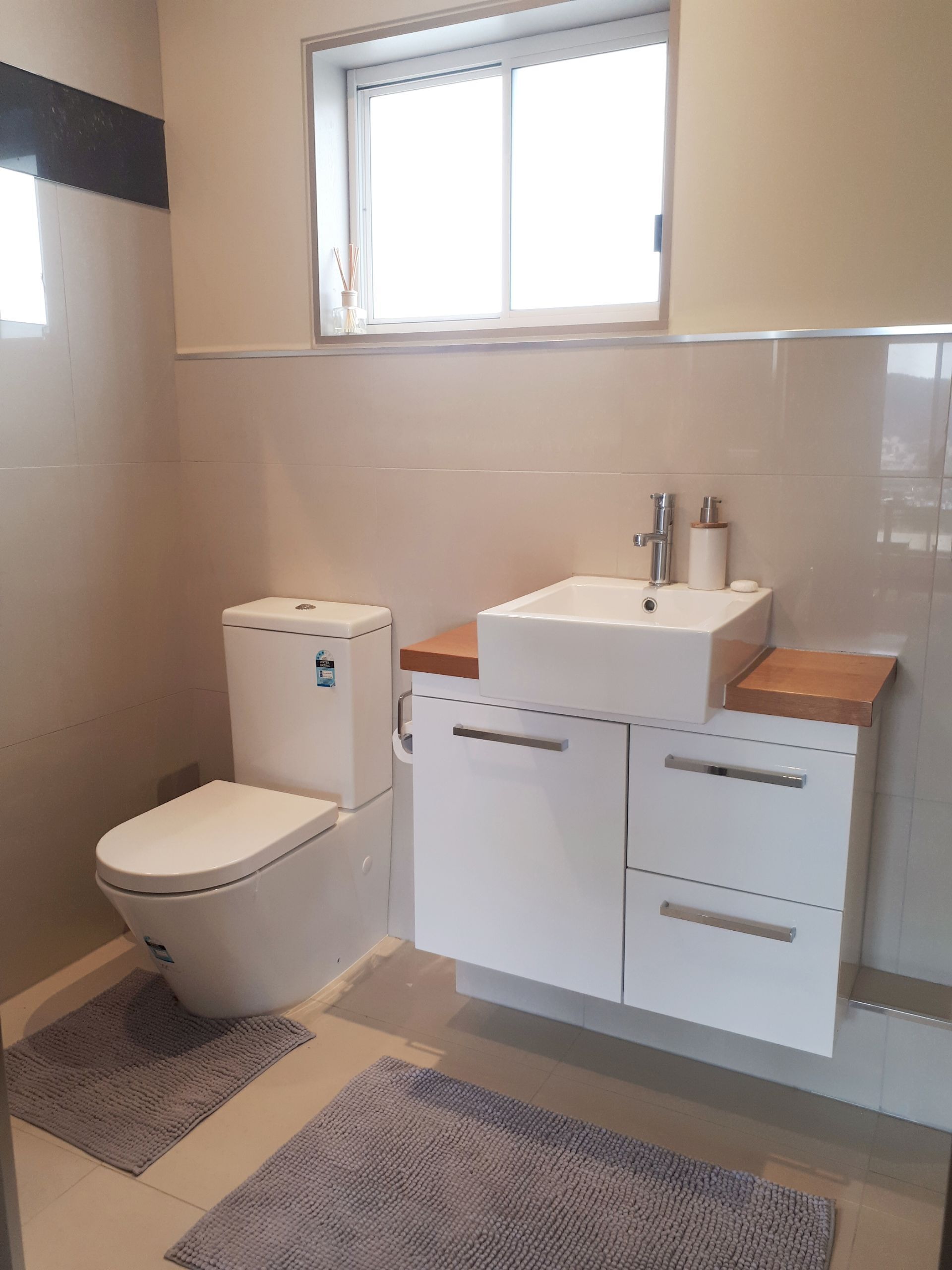 Couples Retreat near Hobart/Mountain View/nr Beaches — image 6