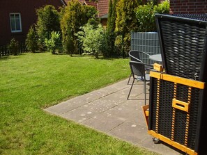 Unclassified image, 4 of 19, button