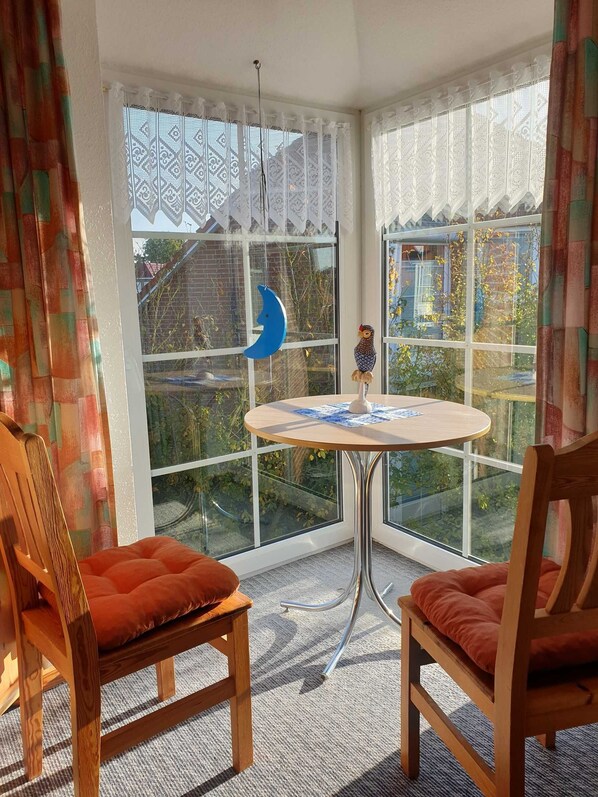 Unclassified image, 1 of 19, button