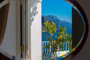 Interior - AMORE RENTALS - Villa Le Sirene with Outdoor Jacuzzi and Sea View (Positano)