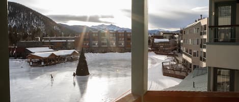 Condo, 1 Bedroom | Property grounds