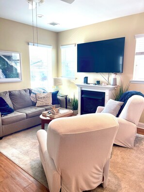 TV, fireplace, ping pong, books - Ocean Views without Oceanfront Prices, just steps from the Beach with Lifeguards (Holgate/ Beach Haven)