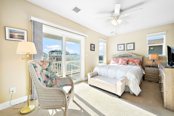 3 bedrooms, iron/ironing board, WiFi, bed sheets - Ocean Views without Oceanfront Prices, just steps from the Beach with Lifeguards (Holgate/ Beach Haven)