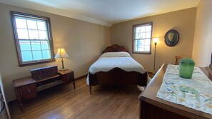 3 slaapkamers, een bureau, gratis wifi, beddengoed