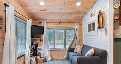 1-bedroom cabin near Huron-Manistee National Forest