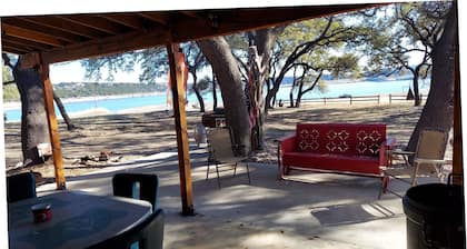 Cozy, private waterfront stone cabin on the north shore of Lake Travis