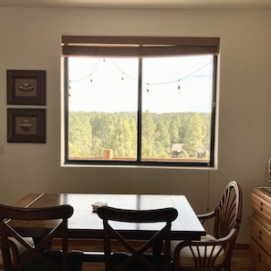 Dining - Enjoy the view from Show Low Sanctuary this summer-cute & cozy 2/2 condo (Show Low)