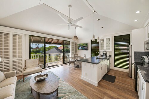 New Remodel & Rare Find #35 w/ Oceanview, AC, and corner unit! Look no further!