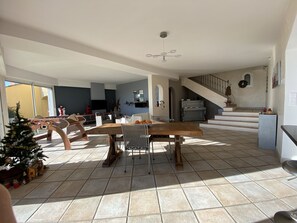 Dining - Villa Avec VUE Exceptionnelle Dans UN Ecrin DE Verdure (Cagnes-sur-Mer)