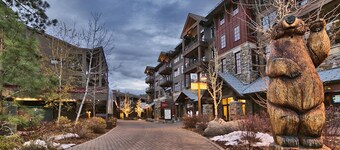 BEST VILLAGE LOCATION! Northstar Village 1br Loft Condo-steps To Everything.