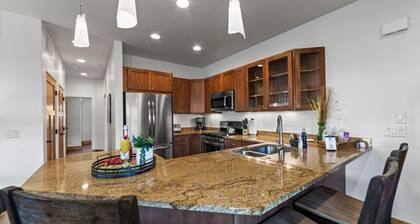 Robber’s Roost Westward | Downtown Moab Condo | Walk to Restaurants & Shops