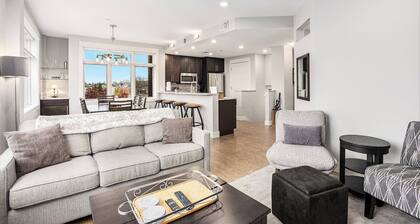 Perfect location! Right downtown! Walking distance to everything.