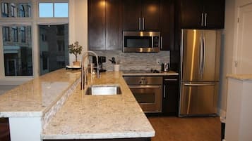 Fridge, microwave, oven, stovetop