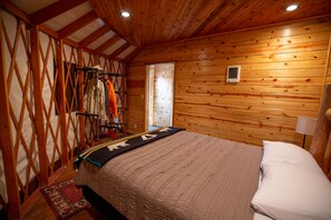 4 bedrooms, free WiFi, bed sheets