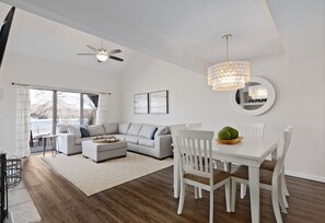 تناول الطعام