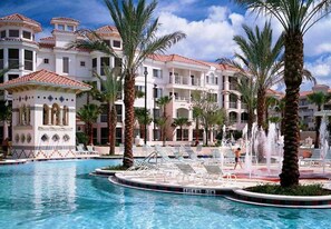 Outdoor pool - Marriott's Grand Vista 2 Bedroom Villa 1 week 28 Jan to 4 Feb (Orlando)