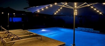 6 bedroom with heated pool, theatre and game room 