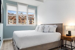 2 bedrooms, iron/ironing board, free WiFi, bed sheets - The "Hoot Haus" is Quintessential Colorado! (Mountain Village)