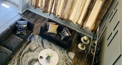 Luxurious & Modern! Brand New 2 Story Home