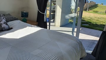 2 Schlafzimmer, Reisekinderbett, kostenloses WLAN, Bettwäsche