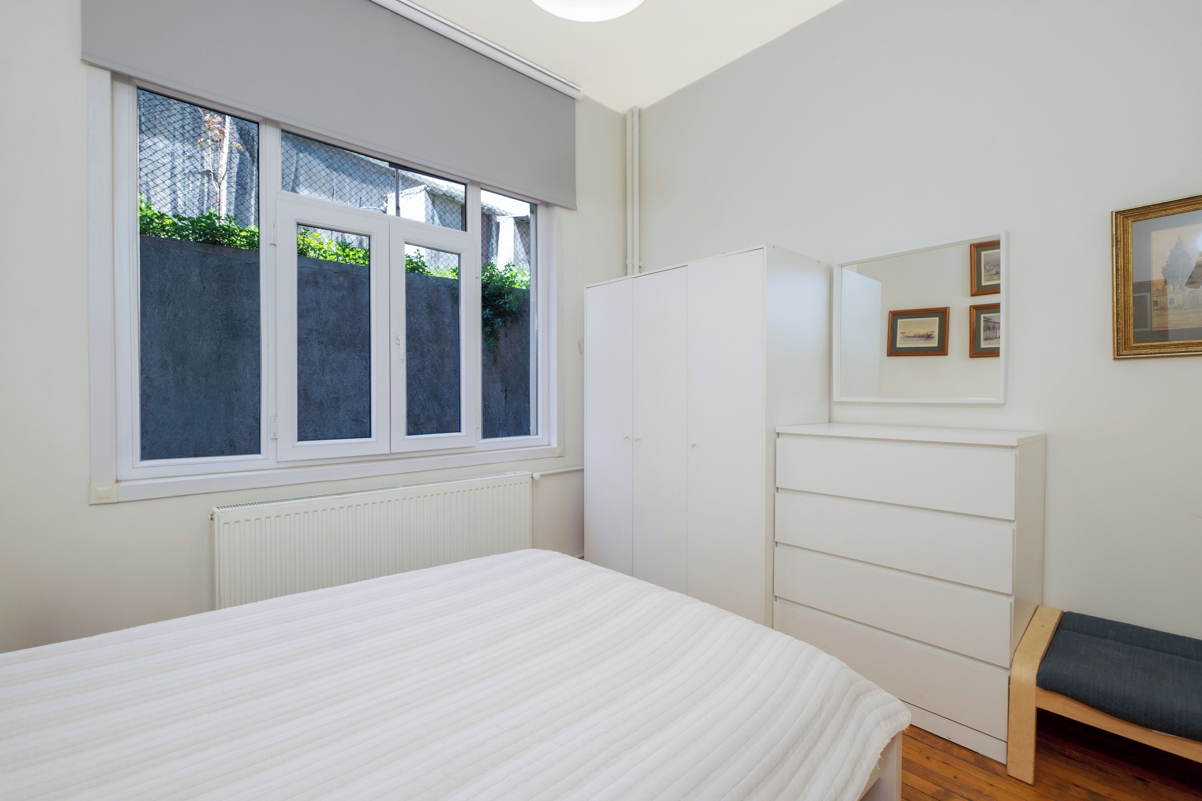3 habitaciones, tabla de planchar con plancha y wifi gratis 