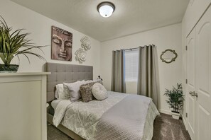 3 chambres, matelas mémoire de forme, fer et planche à repasser, Wi-Fi