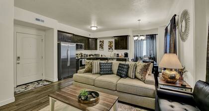 ⭐️ Private Luxury Apt ⭐️ Fast WiFi ⭐️ 4K HDTV ⭐️ Hill AFB