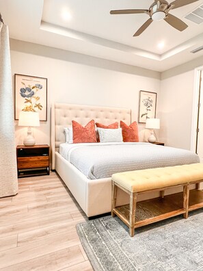 3 bedrooms, desk, iron/ironing board, free WiFi