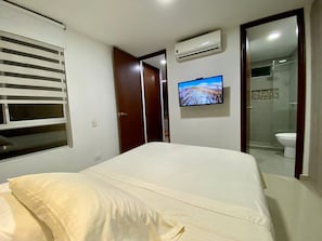2 quartos, ferros/tábuas de passar roupa, Wi-Fi, roupa de cama