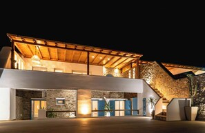 Exterior - Super Paradise Luxury Villa, Private pool, free daily maid service (Mykonos)