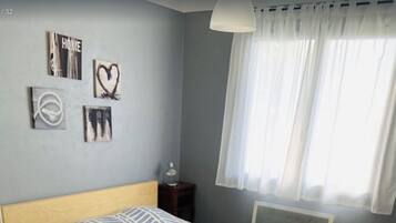 4 chambres, lit parapluie, Wi-Fi gratuit, draps fournis