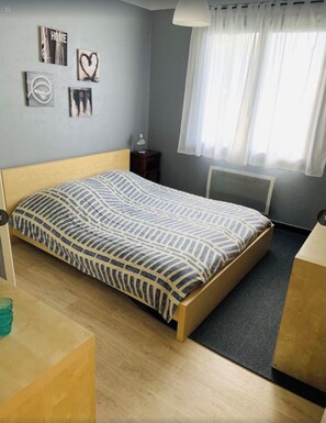 4 habitaciones, cuna de viaje, wifi gratis y ropa de cama 