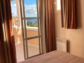 2 bedrooms, free WiFi