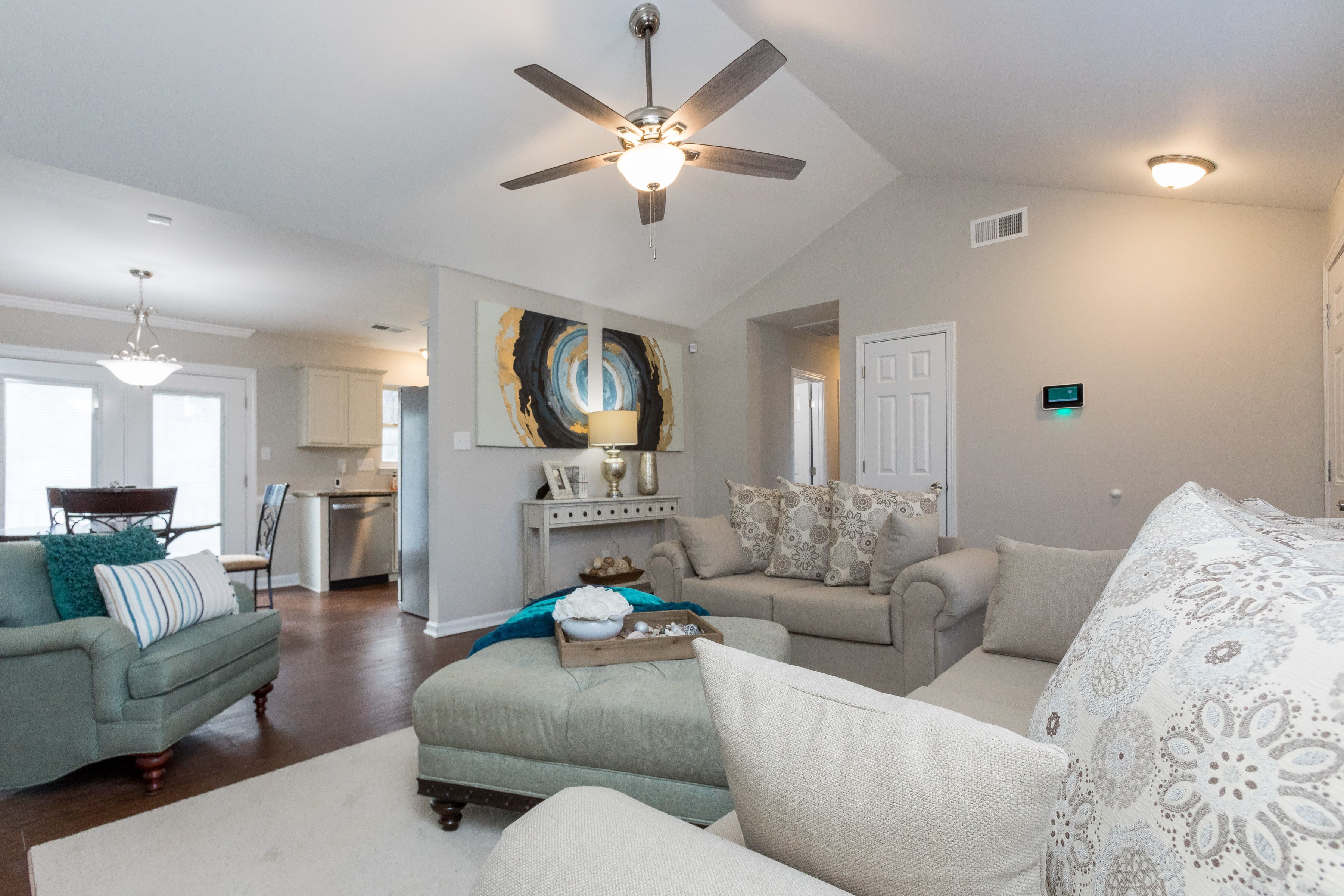 Cozy Home Carolina Minutes from uptown Charlotte and the Whitewater Center!