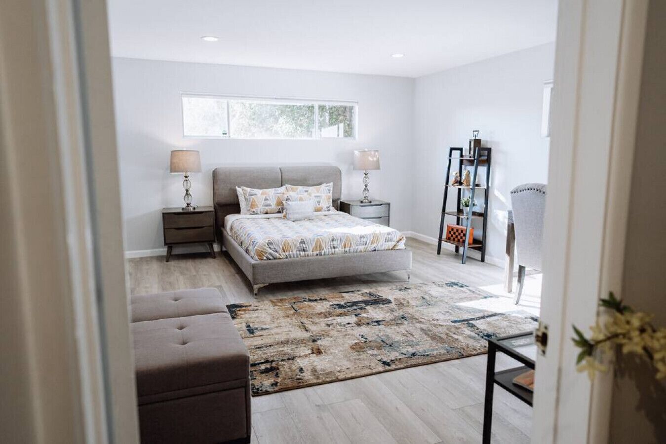 2 bedrooms, desk, iron/ironing board, WiFi (free)