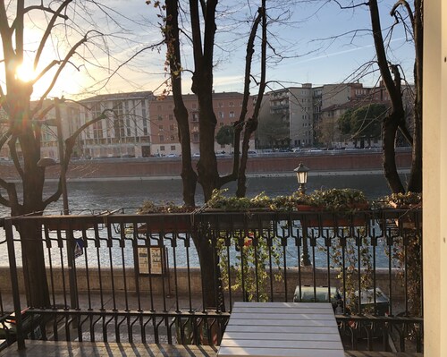 Riverview City Apartment