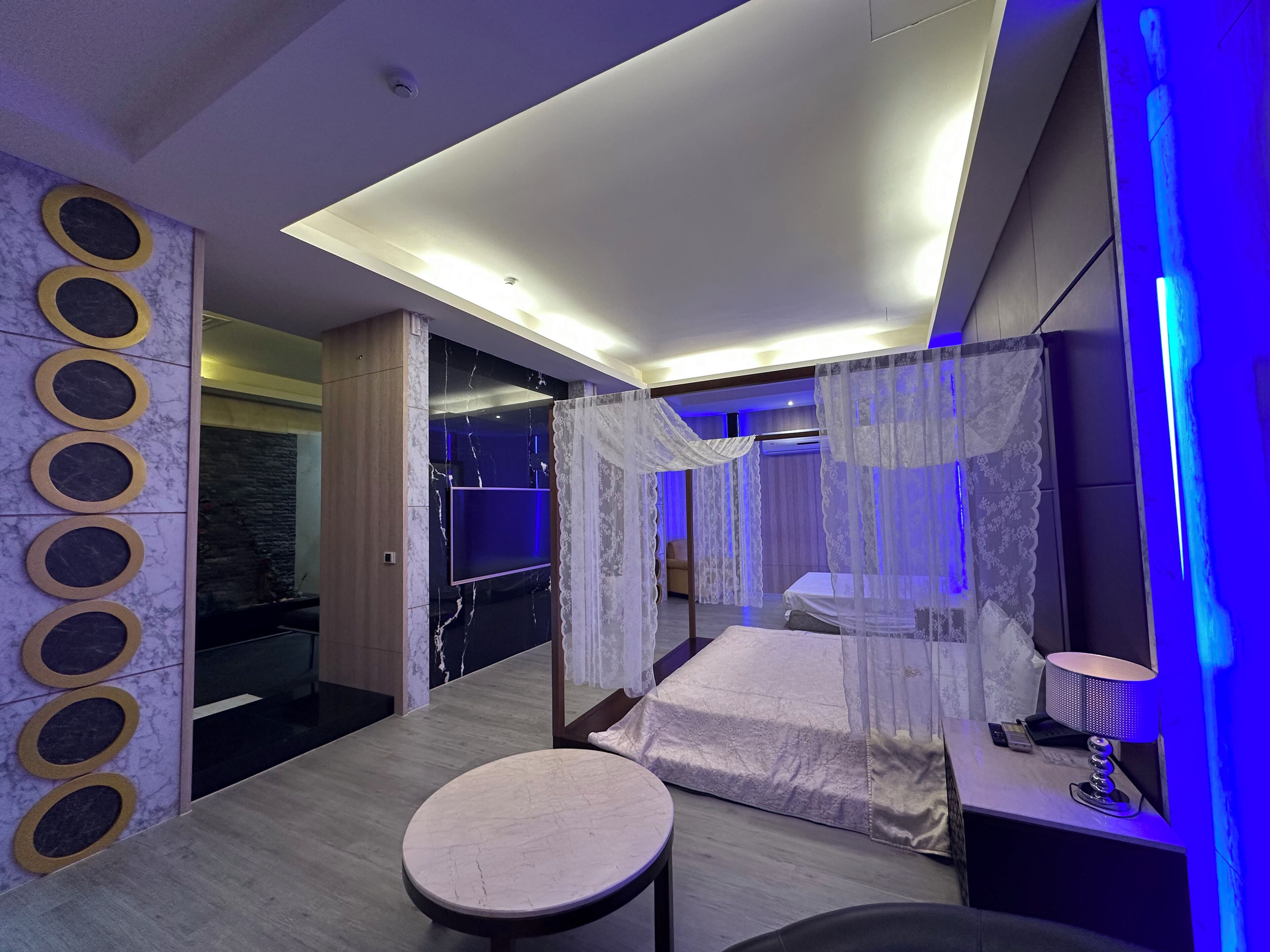 Free minibar, individually decorated, individually furnished